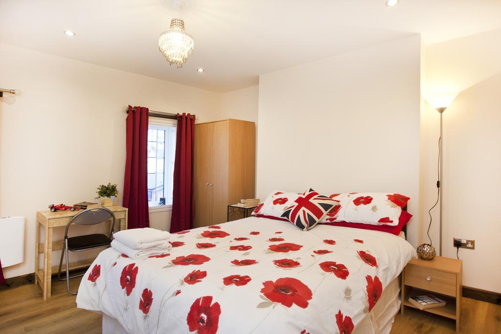 Victoria Centre Apartments In The Victoria Centre Shopping Centre - Nottingham City Centre - 24 Hour Access - Most Central Location, Kitchen - Sunday Check-Out 1Pm - Opposite Hilton By Restaurants & Shops - Outdoor Parking Cars Or Vans Five Pounds A Szoba fotó