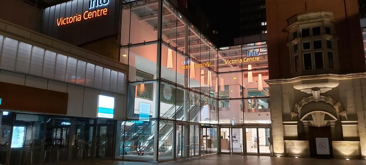 Victoria Centre Apartments In The Victoria Centre Shopping Centre - Nottingham City Centre - 24 Hour Access - Most Central Location, Kitchen - Sunday Check-Out 1Pm - Opposite Hilton By Restaurants & Shops - Outdoor Parking Cars Or Vans Five Pounds A Kültér fotó